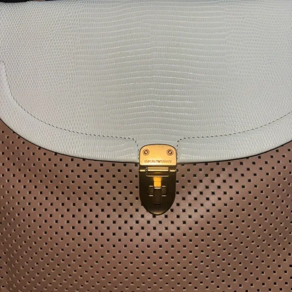 Emporio Armani leather crossbody bag - Picture 10 of 11